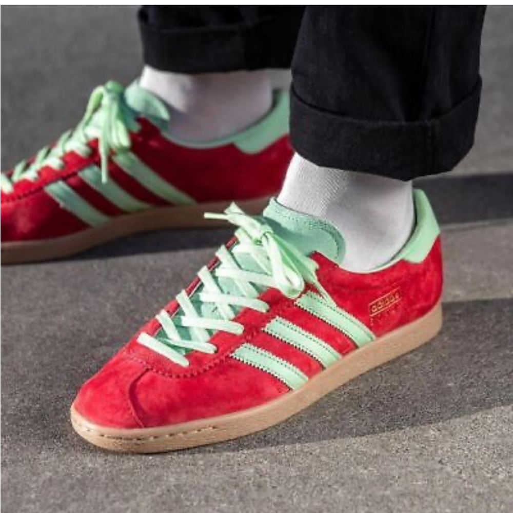 Adidas Originals Stadt - Men’s size 5